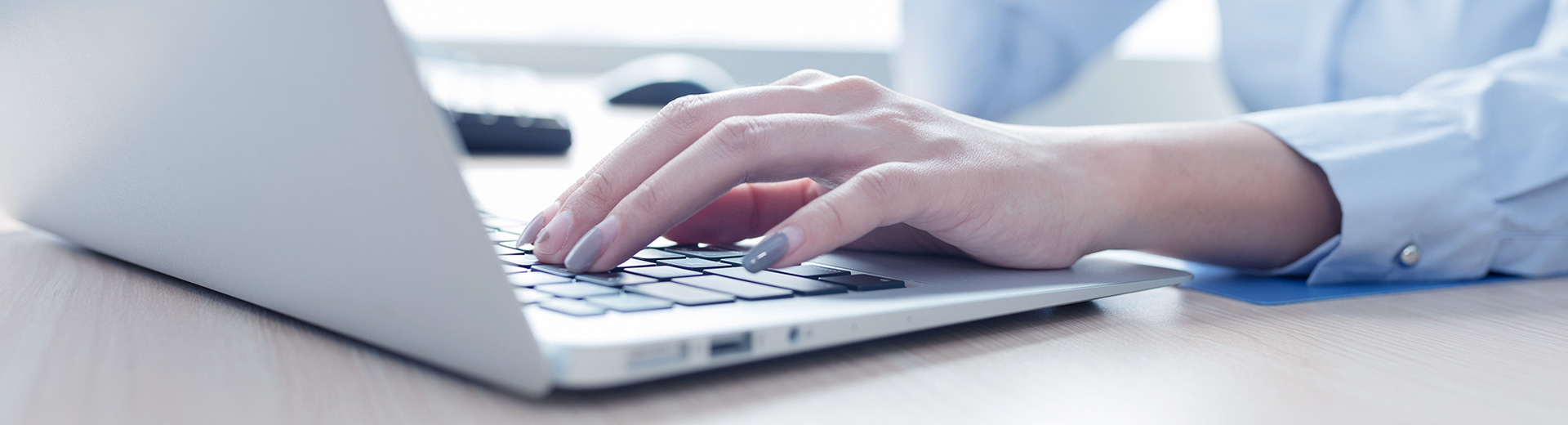 服务(wu)支(zhi)持(chi)