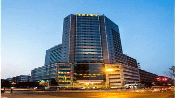 南京(jing)泽(ze)天大(da)酒店(dian)